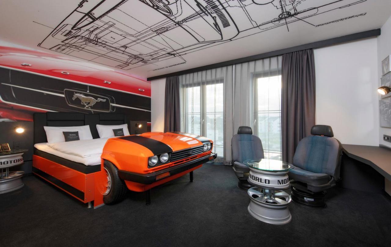 V8 Hotel Koeln At Motorworld Екстериор снимка
