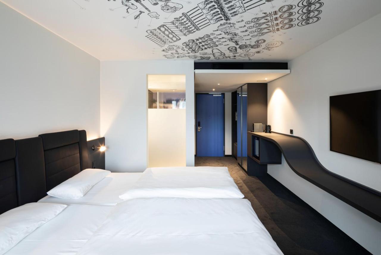 V8 Hotel Koeln At Motorworld Екстериор снимка