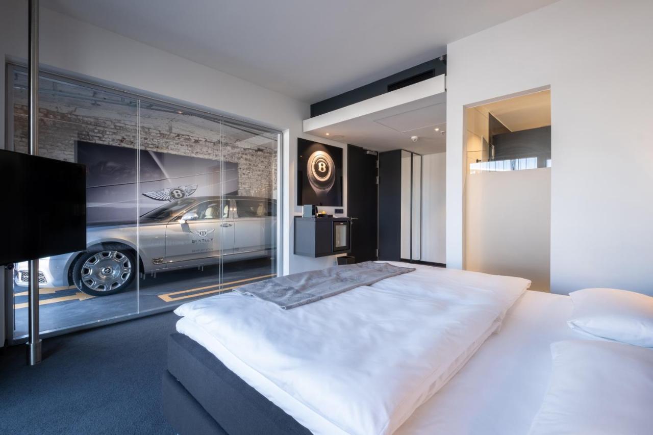 V8 Hotel Koeln At Motorworld Екстериор снимка
