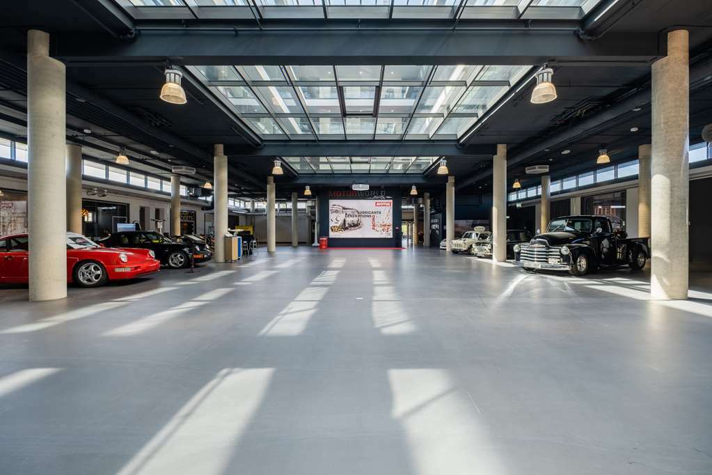 V8 Hotel Koeln At Motorworld Интериор снимка