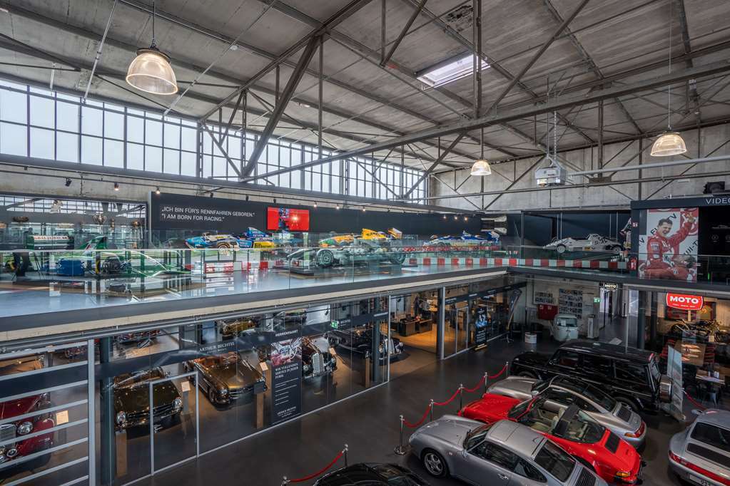 V8 Hotel Koeln At Motorworld Интериор снимка